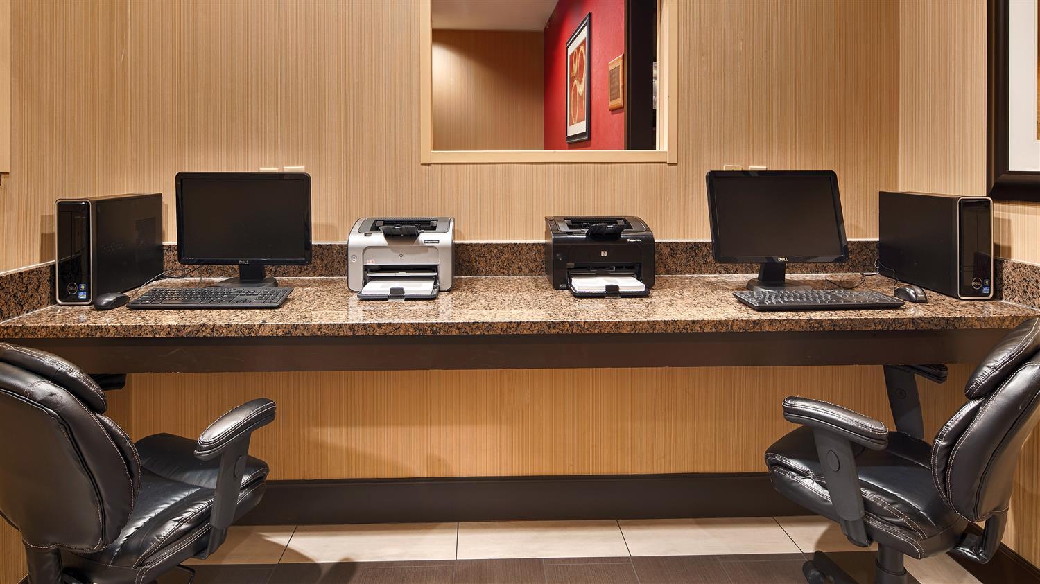 Best Western Plus Denton Inn & Suites Екстер'єр фото