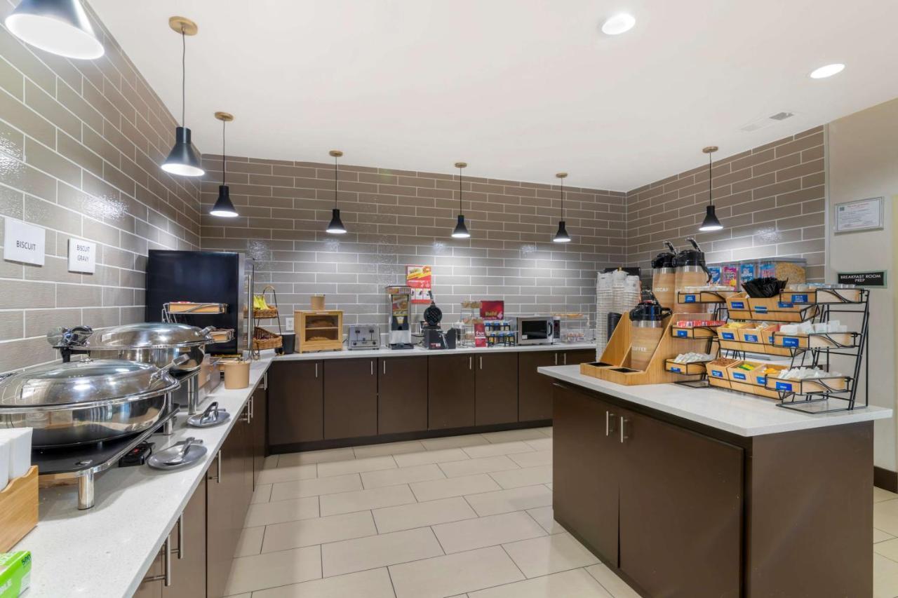 Best Western Plus Denton Inn & Suites Екстер'єр фото