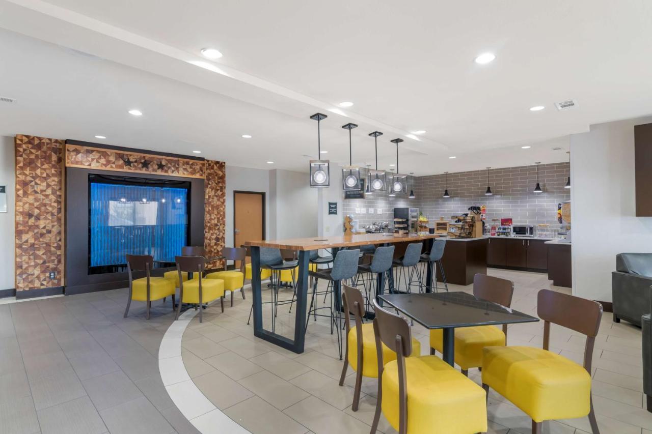 Best Western Plus Denton Inn & Suites Екстер'єр фото